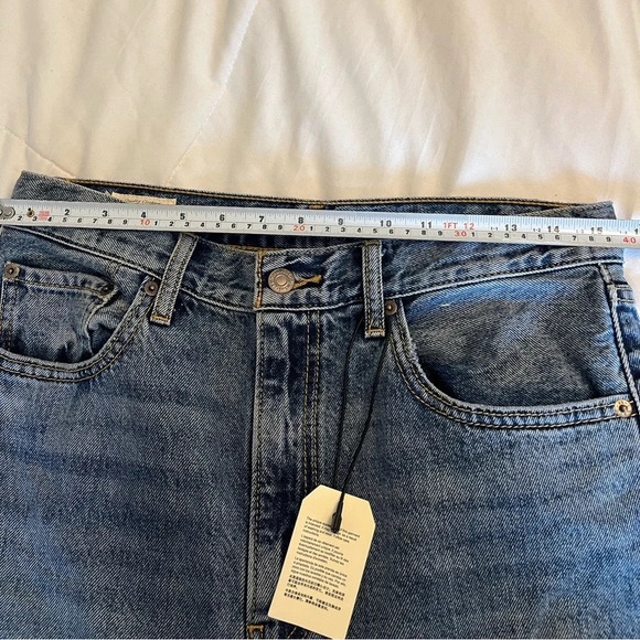 Levi's Premium High Loose Flare, Size 30 Medium Wash, Retro 70's Hippie Chic - Picture 14 of 17